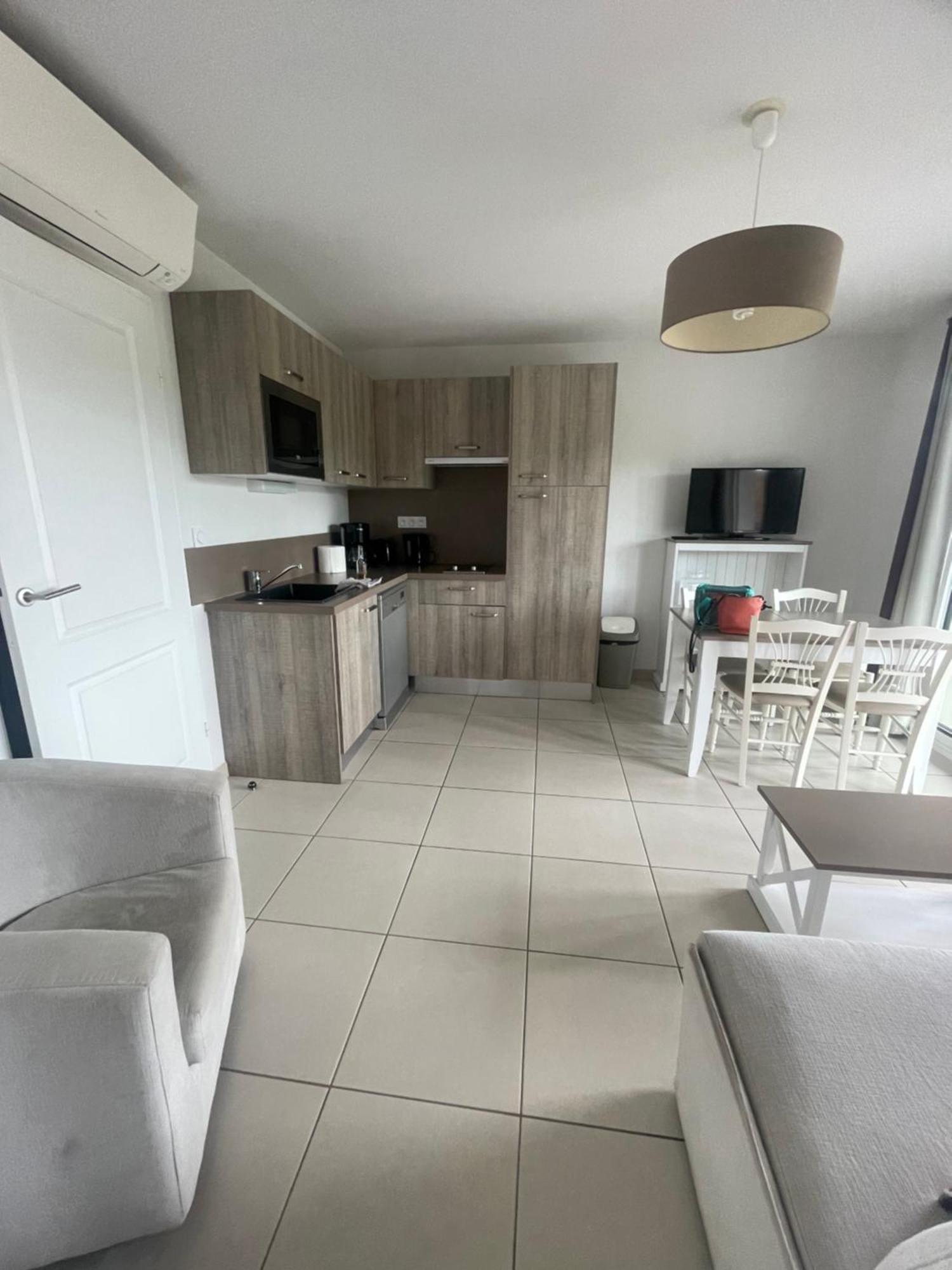 Meuble 6 Personnes Apartment Remoulins Luaran gambar